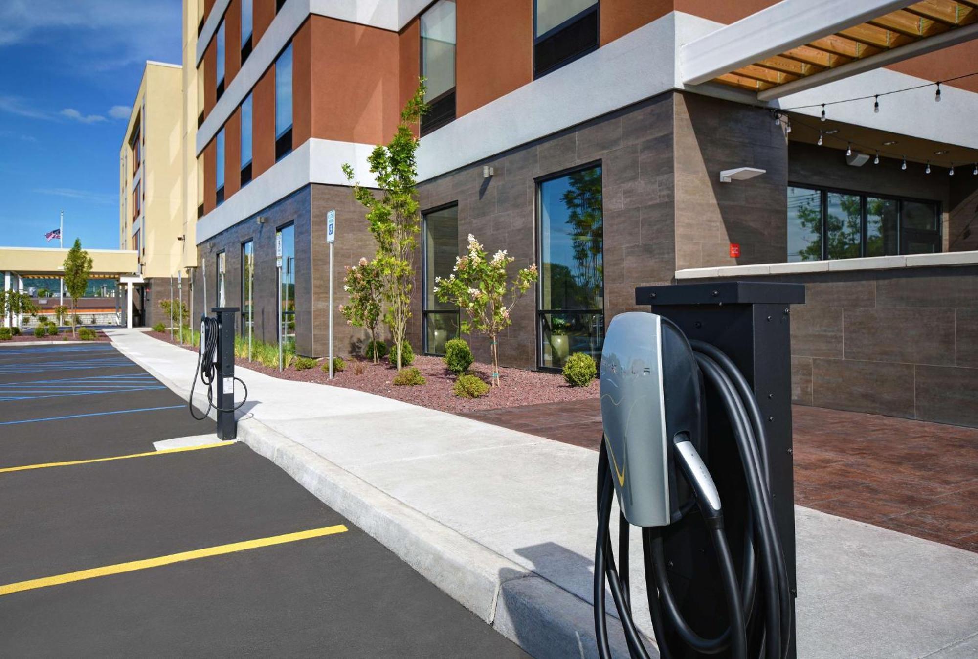 Home2 Suites By Hilton Utica, Ny Eksteriør billede