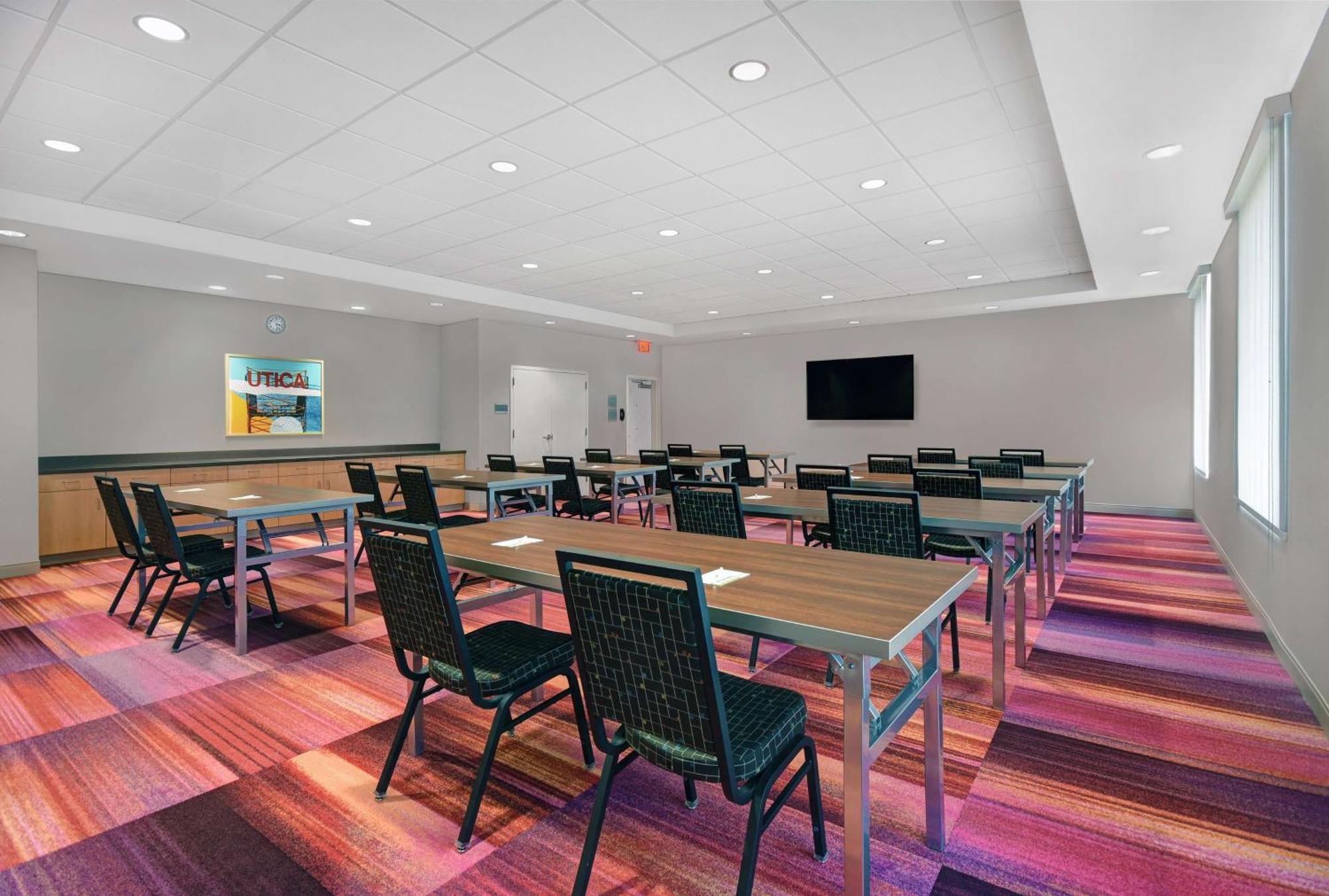 Home2 Suites By Hilton Utica, Ny Eksteriør billede