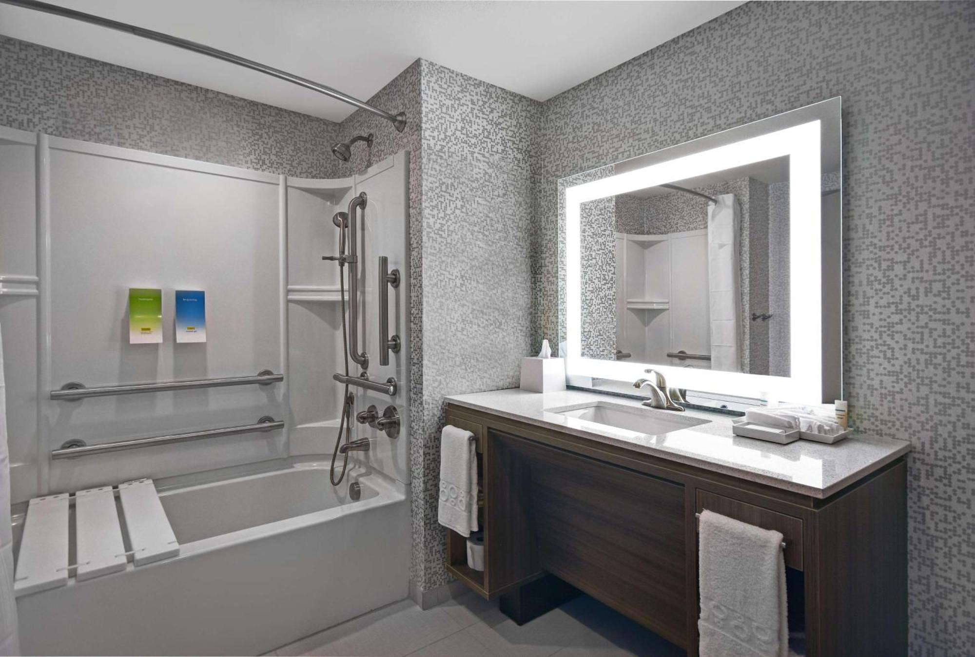 Home2 Suites By Hilton Utica, Ny Eksteriør billede